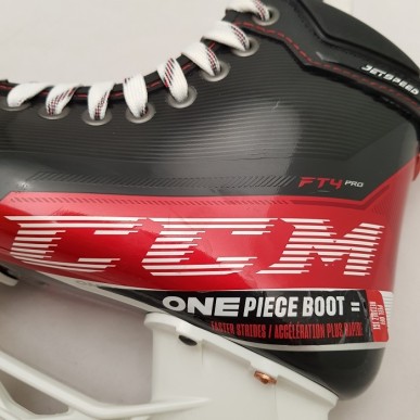 Demo CCM Jetspeed FT4 Pro Pusaudžu Hokeja Slidas