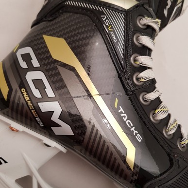 Demo CCM Tacks AS-V Pro With Runners Pusaudžu Hokeja Slidas