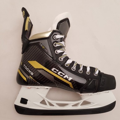 Demo CCM Tacks AS-V Pro Without Runners Pusaudžu Hokeja Slidas