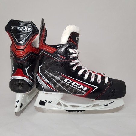 Demo CCM Jetspeed FT490 Junioru Hokeja Slidas