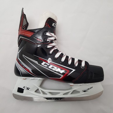 Demo CCM Jetspeed FT490 Junioru Hokeja Slidas