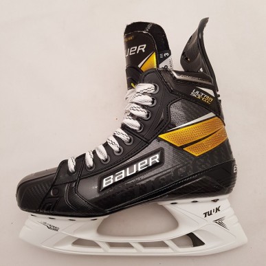 Demo BAUER Supreme Ultrasonic Pieaugušo Hokeja Slidas