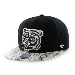 BRAND 47 Boston Bruins Vintage Mamba Strapback Бейсболка